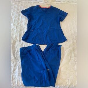 COPY - Med couture size large scrub set